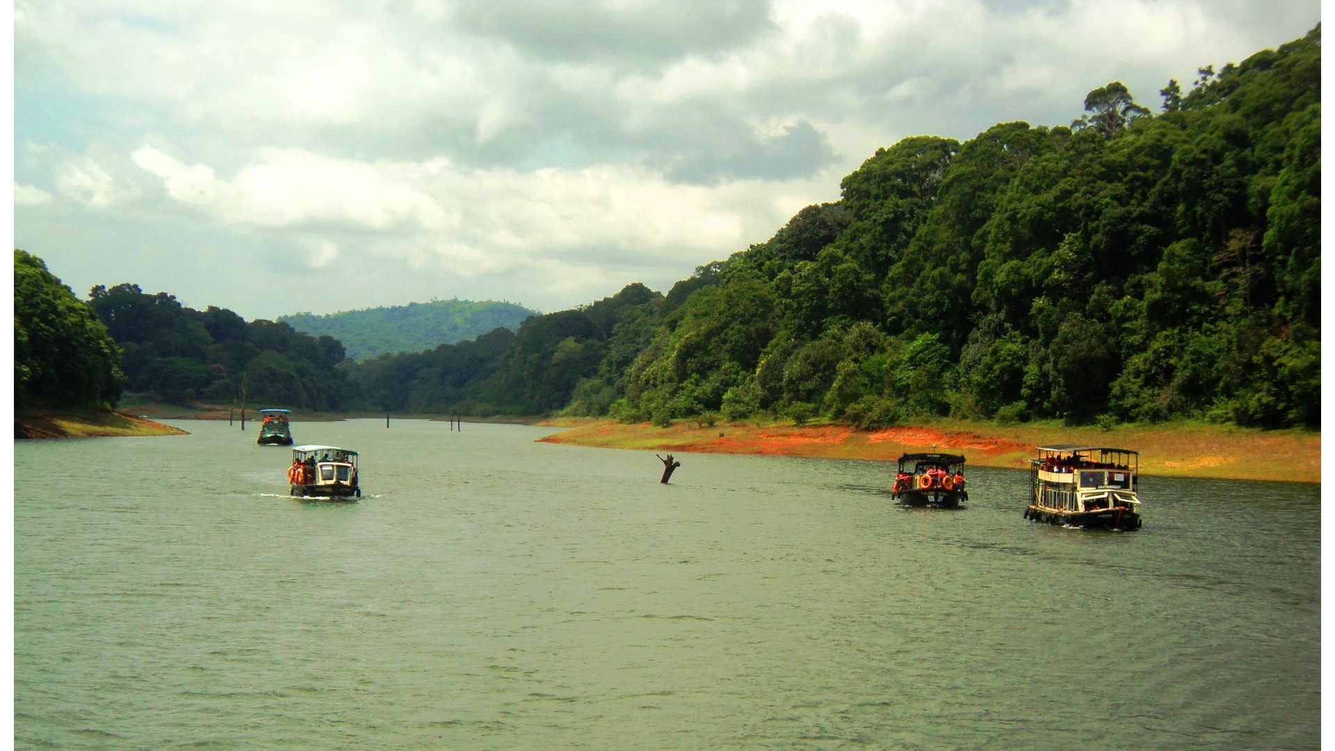 Thekkady Boating in 2023-Online Booking, Timings, Cost, Fare for Foreigners and Indians (Updated)